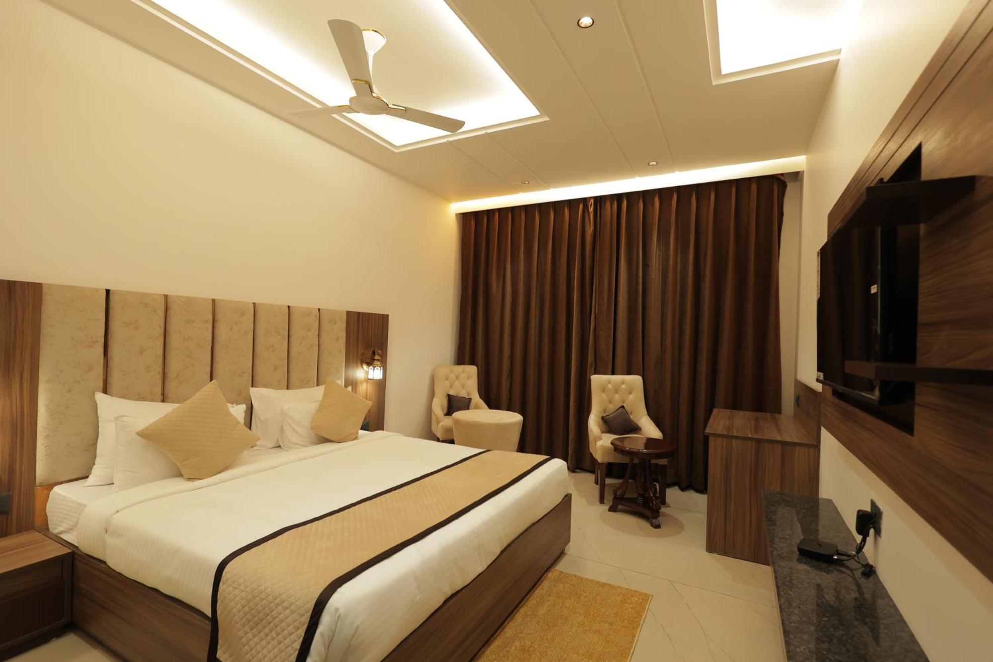 Snj Taj Grand Hotel Agra  Exterior photo